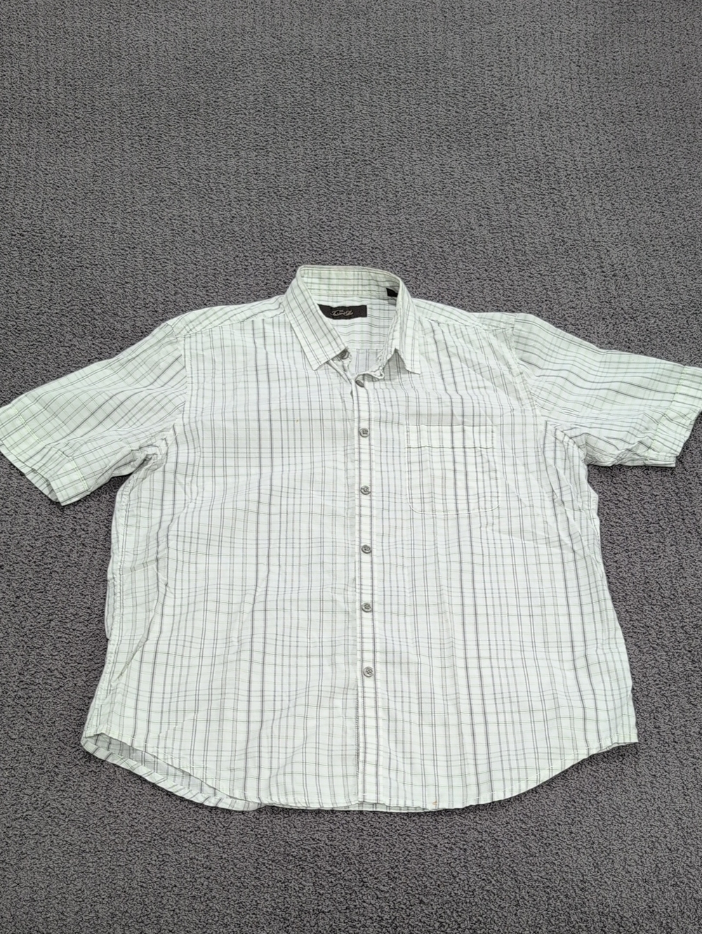 Casual Short-Sleeve Plaid Button-Up Shirt - White/Gray/Green
